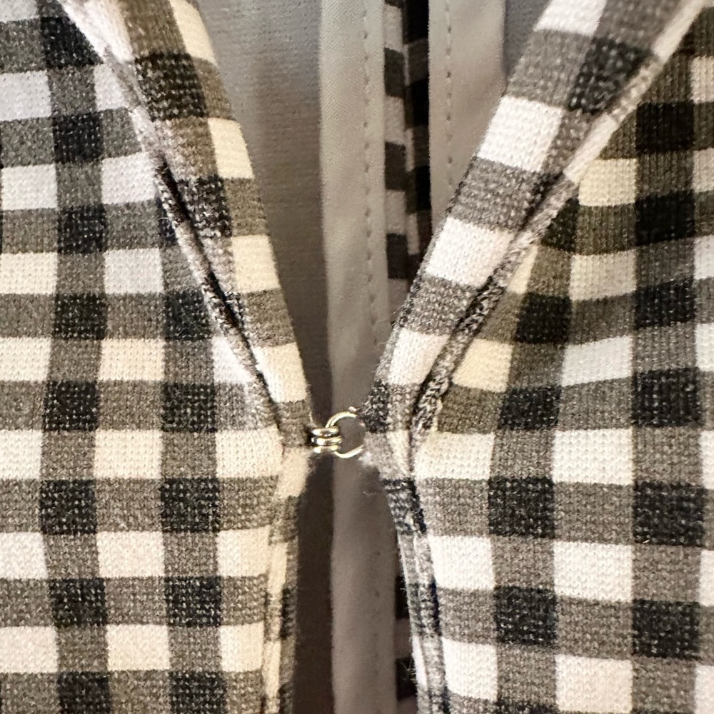 Amanda & Chelsea Black/White Gingham Ruched Sleeve Rayon Knit Blazer - Size M - Picture 6 of 12